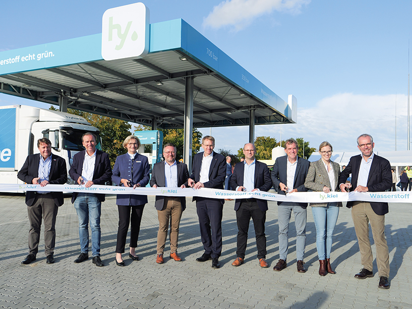 JP Goule: Ministerpräsident Daniel Günther eröffnet Wasserstofftankstelle von HY.Kiel