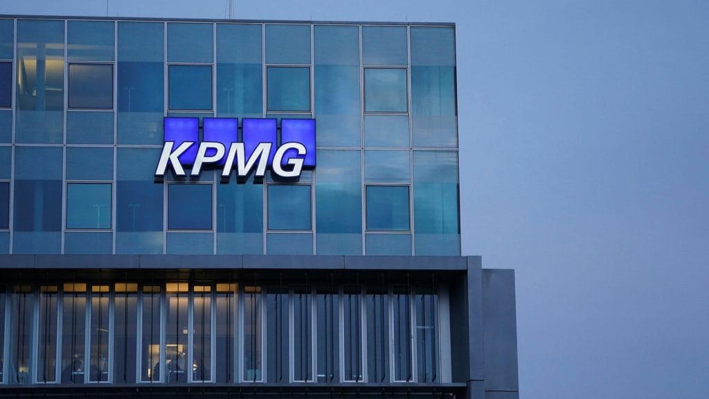 Global CEOs Cut Economic Optimism, Boost AI and Hiring Plans: KPMG Survey