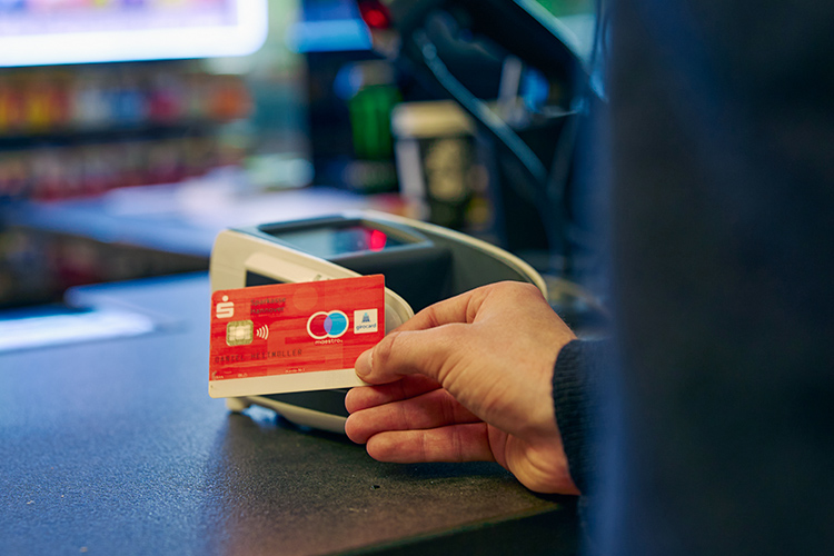 Gastbeitrag Heike Lange: Wie eine durchdachte Payment-Strategie zum Wettbewerbsvorteil an der Tankstelle wird