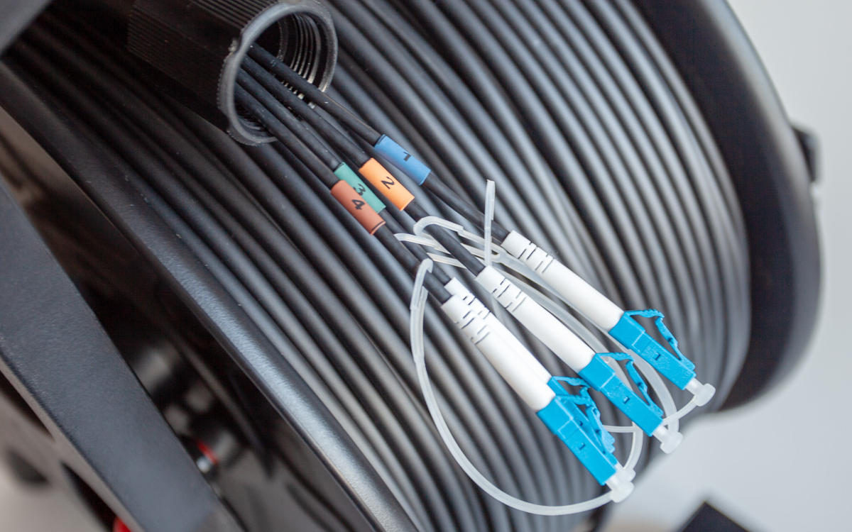 Panzerkabel-Marke: Bildkraft stellt neues Glasfaserkabel vor