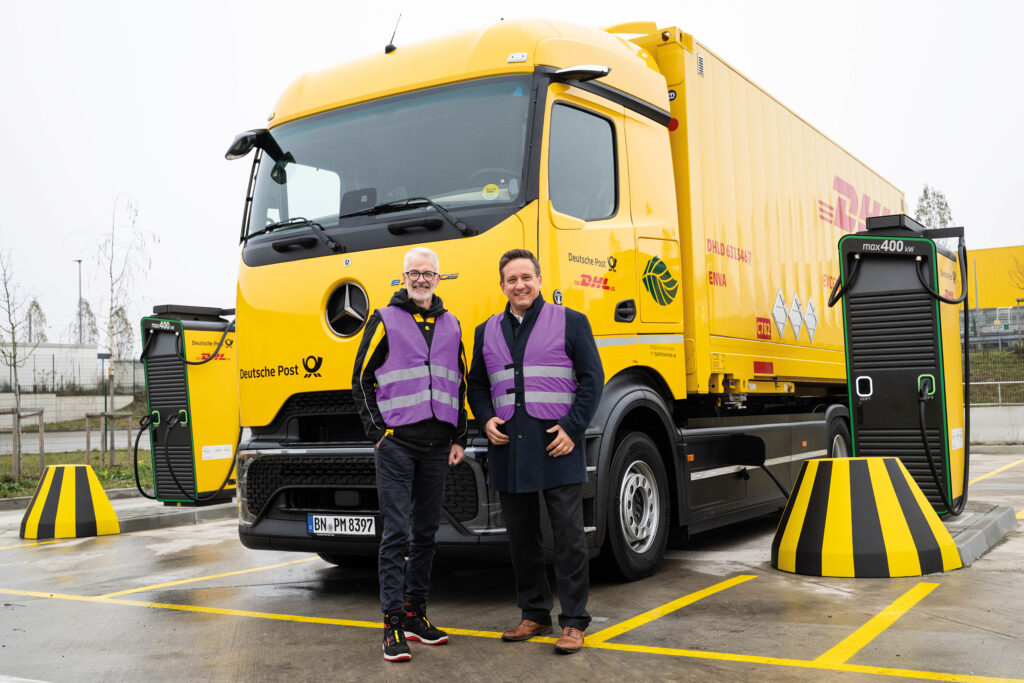 DHL startet Aufbau von E-LKW-Ladeparks an eigenen deutschen Paketzentren