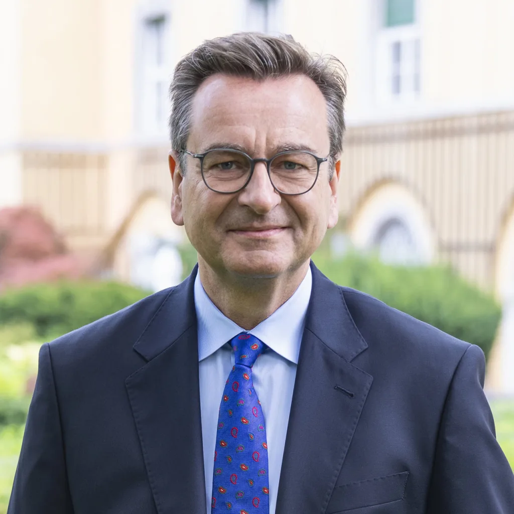 Munich Re Sets 2030 Climate Targets Across Insurance and Investments