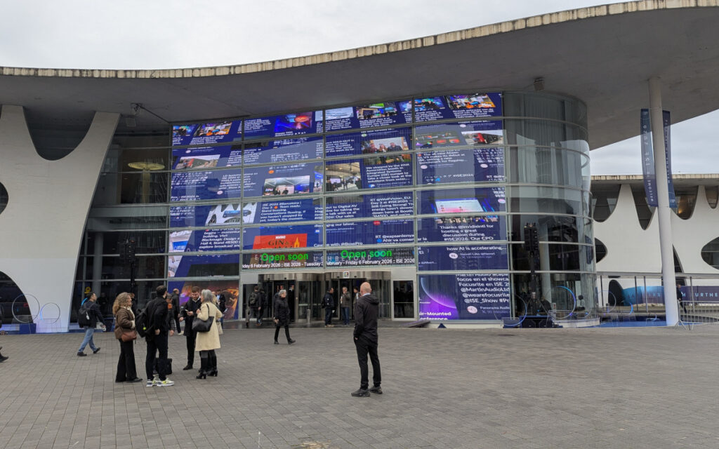 Muwave-LED: Space Invaders auf 193 Quadratmetern