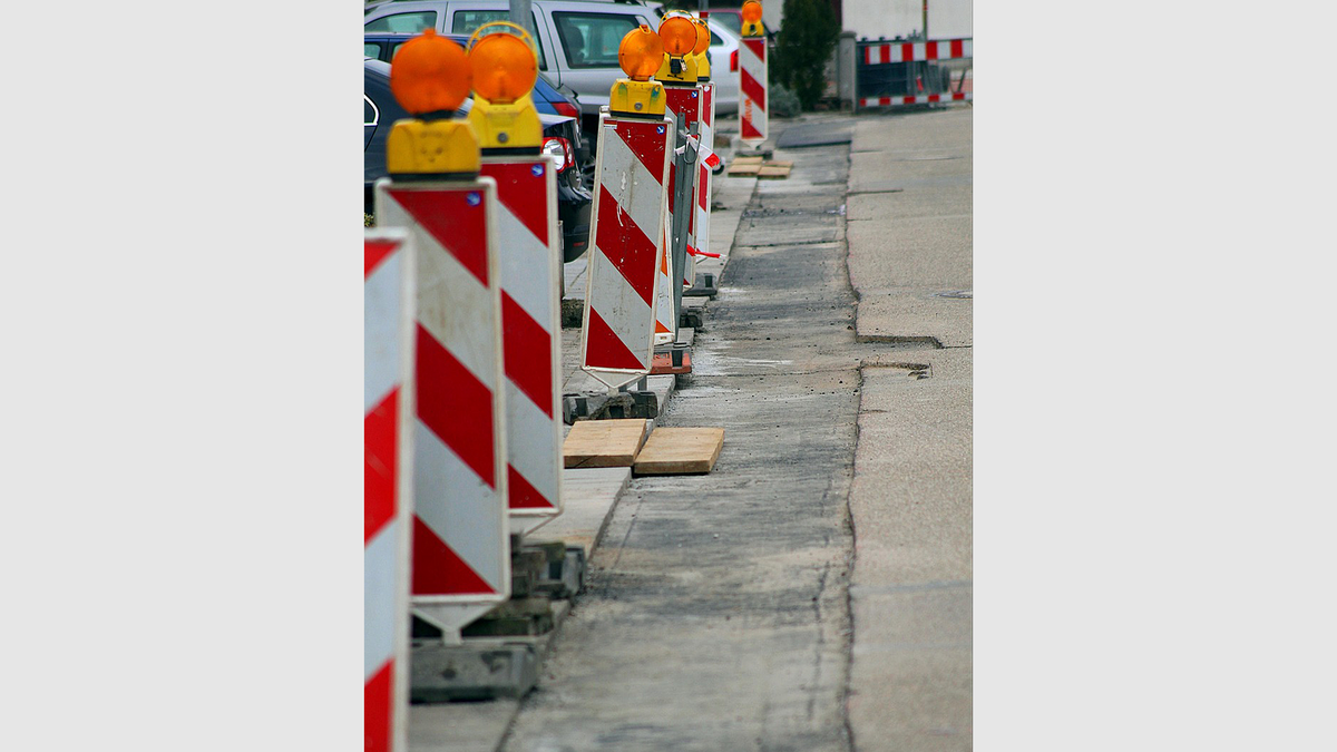 Tank- vs Baustelle: Marmor, Stein und Eisen bricht …